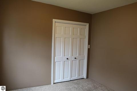 614 E South St, Ithaca, MI 48847 photo 14