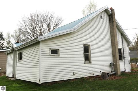 614 E South St, Ithaca, MI 48847 photo 36