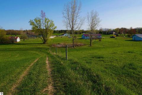 1095 E Walton Rd, Shepherd, MI 48883 photo 28