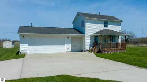 9682 S Wise Rd, Shepherd, MI 48883 photo 1