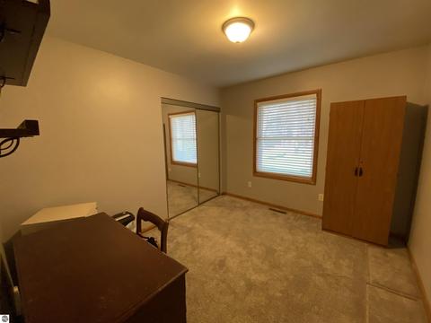 806 N Riv, Gladwin, MI 48624 photo 11