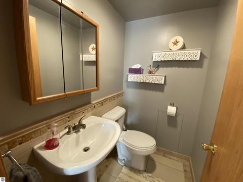 806 N Riv, Gladwin, MI 48624 photo 8