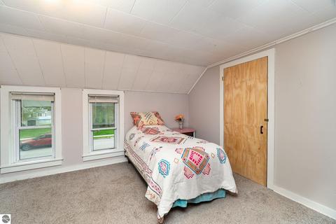 215 End St, Alma, MI 48801 photo 19