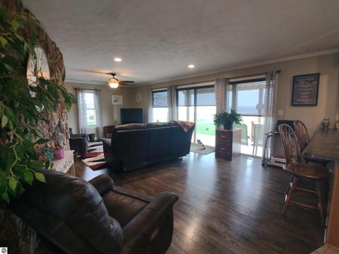 2390 Bay Ridge Dr, Au Gres, MI 48703 photo 16