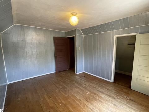 424 E Pine St, Cadillac, MI 49601 photo 29