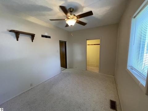 424 E Pine St, Cadillac, MI 49601 photo 25
