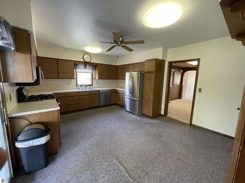 424 E Pine St, Cadillac, MI 49601 photo 20
