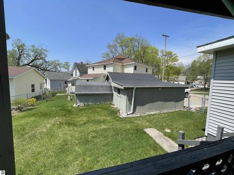 424 E Pine St, Cadillac, MI 49601 photo 6