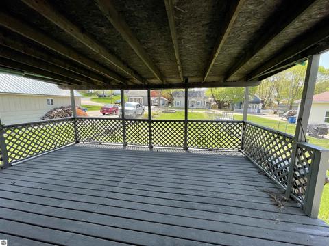 424 E Pine St, Cadillac, MI 49601 photo 10