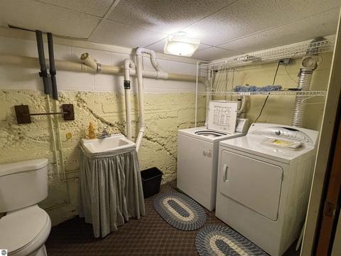 424 E Pine St, Cadillac, MI 49601 photo 35
