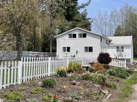 3051 E Siebert Rd, Midland, MI 48642 photo 1