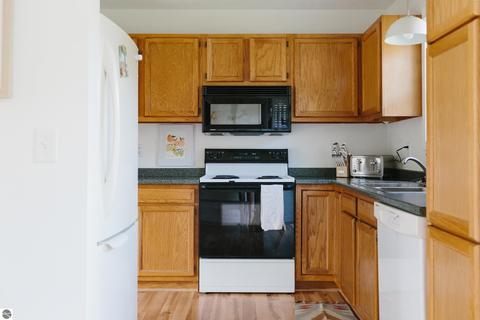 2725 N Hulbert Rd, Interlochen, MI 49643 photo 10