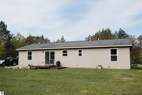 2725 N Hulbert Rd, Interlochen, MI 49643 photo 19