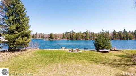 90 Oscoda Homes for Sale - Oscoda MI Real Estate - Movoto