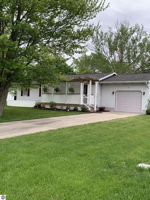 514 E Hillcrest, Alma, MI 48801 photo 1