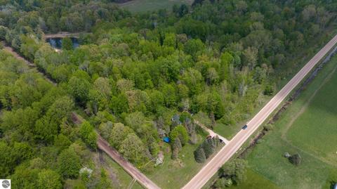 10025 E Baseline Rd, Mount Pleasant, MI 48858 photo 41