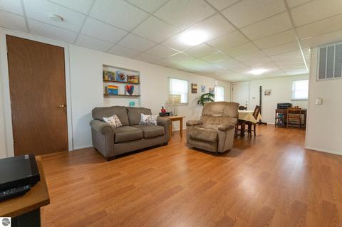 10025 E Baseline Rd, Mount Pleasant, MI 48858 photo 21