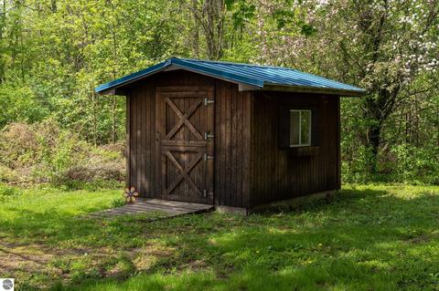 10025 E Baseline Rd, Mount Pleasant, MI 48858 photo 37