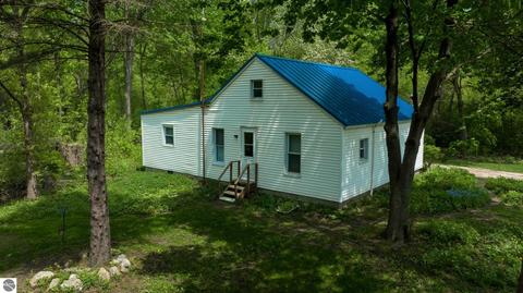 10025 E Baseline Rd, Mount Pleasant, MI 48858 photo 10