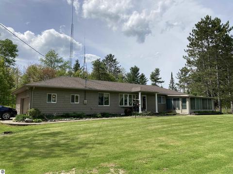 763 Sensabaugh Rd, Lupton, MI 48635 photo 1