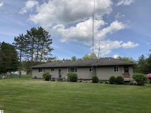 763 Sensabaugh Rd, Lupton, MI 48635 photo 14