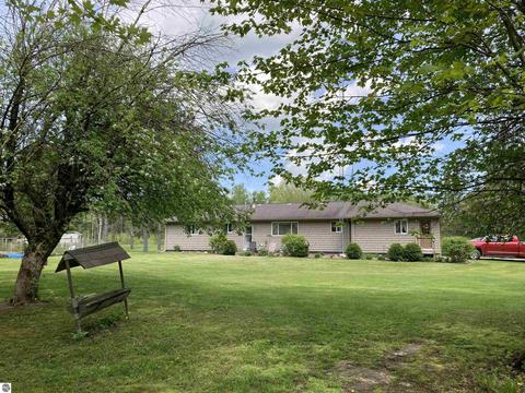 763 Sensabaugh Rd, Lupton, MI 48635 photo 16