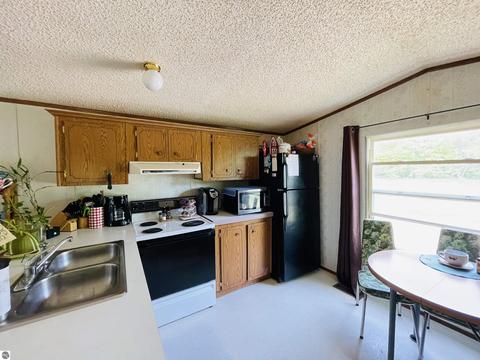 1630 E 32 Rd, Cadillac, MI 49601 photo 19