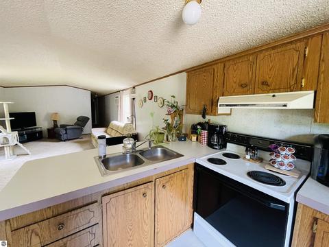 1630 E 32 Rd, Cadillac, MI 49601 photo 22