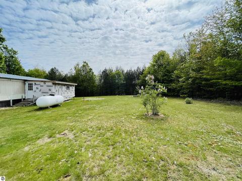 1630 E 32 Rd, Cadillac, MI 49601 photo 10