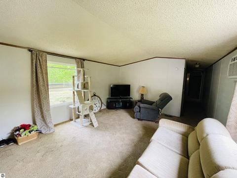 1630 E 32 Rd, Cadillac, MI 49601 photo 25