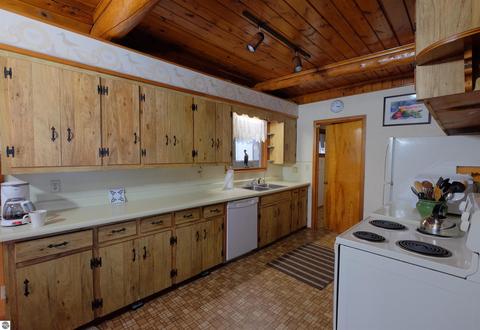 2708 Shady Shores Rd, Lupton, MI 48635 photo 6