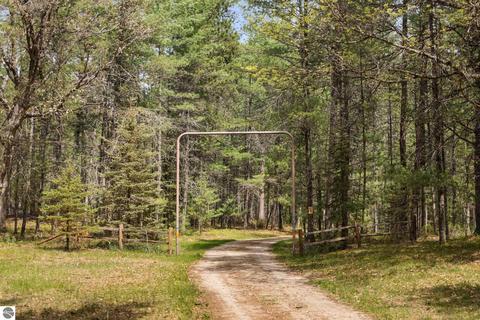 1779 Schmidt Trl, Grayling, MI 49738 photo 51