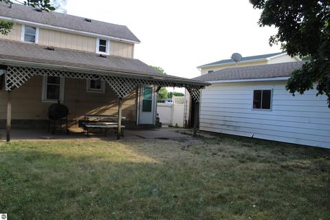 903 E Andre Ave, Mount Pleasant, MI 48858 photo 6