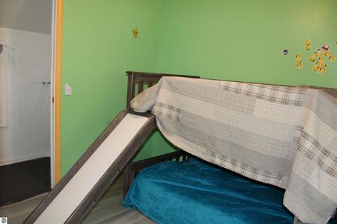 903 E Andre Ave, Mount Pleasant, MI 48858 photo 18