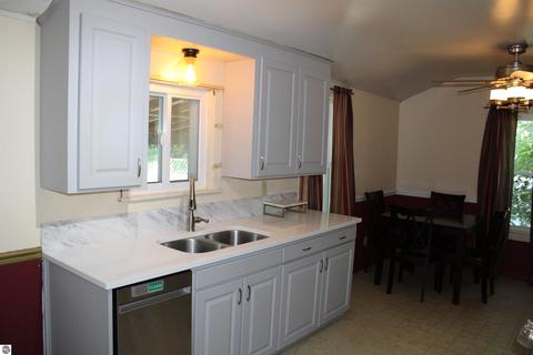903 E Andre Ave, Mount Pleasant, MI 48858 photo 14
