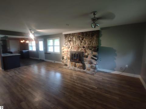 214 W Michigan Ave, Au Gres, MI 48703 photo 6