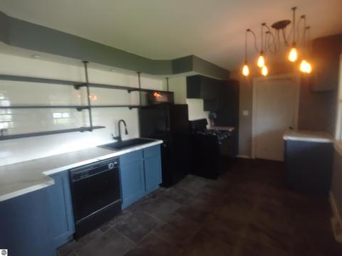 214 W Michigan Ave, Au Gres, MI 48703 photo 9