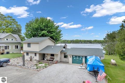 8600 Front St, Hale, MI 48739 photo 3
