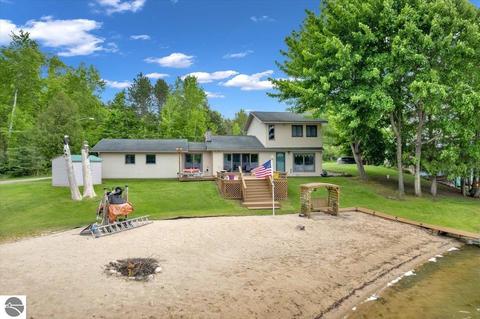 8600 Front St, Hale, MI 48739 photo 2