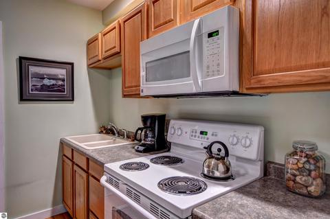 4941 S Green Ct, Cedar, MI 49621 photo 40