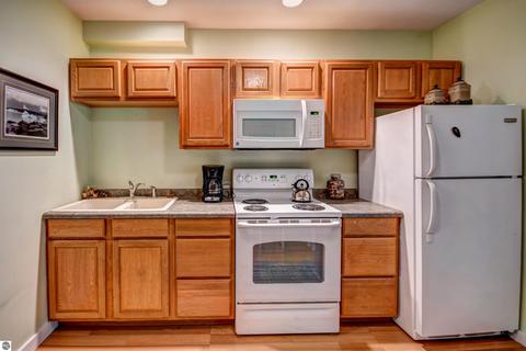 4941 S Green Ct, Cedar, MI 49621 photo 39
