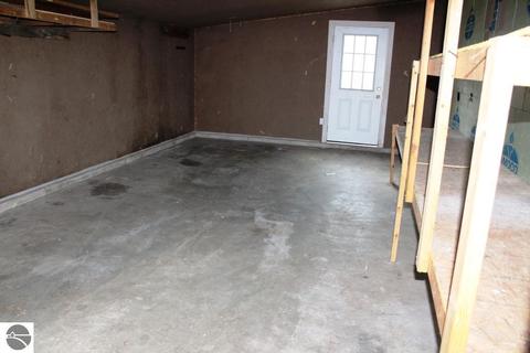 5403 Kings Way, Gladwin, MI 48624 photo 9