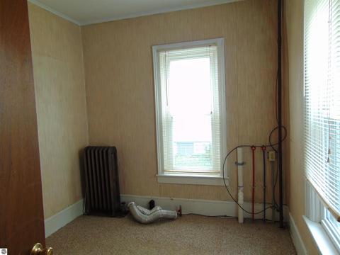 112 N Ithaca St, Ithaca, MI 48847 photo 18