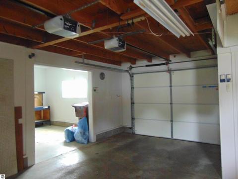 821 Emerson St, Ithaca, MI 48847 photo 29