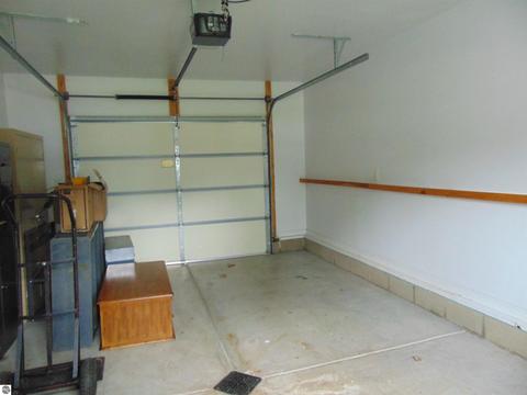 821 Emerson St, Ithaca, MI 48847 photo 28