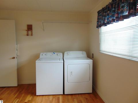 821 Emerson St, Ithaca, MI 48847 photo 23