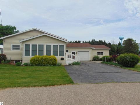 821 Emerson St, Ithaca, MI 48847 photo 30