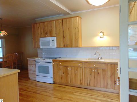 821 Emerson St, Ithaca, MI 48847 photo 14