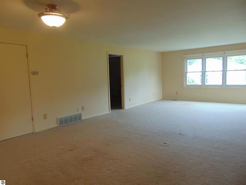 821 Emerson St, Ithaca, MI 48847 photo 17