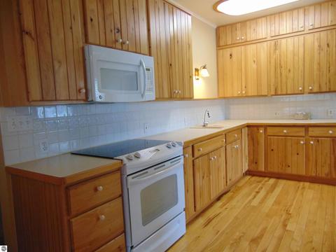 821 Emerson St, Ithaca, MI 48847 photo 10